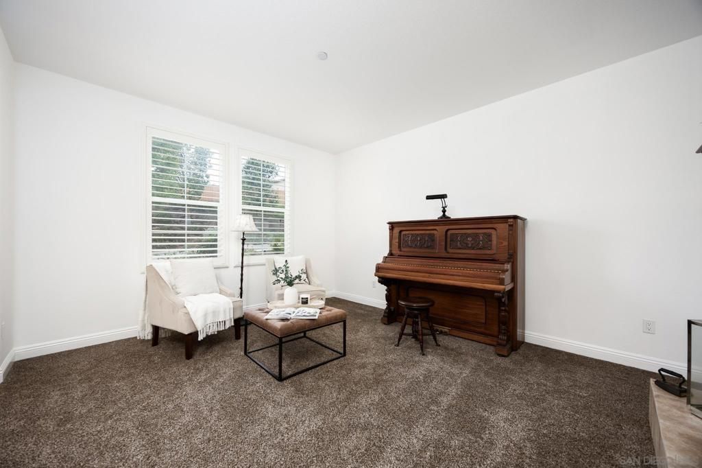 Interior, Living room, Piano