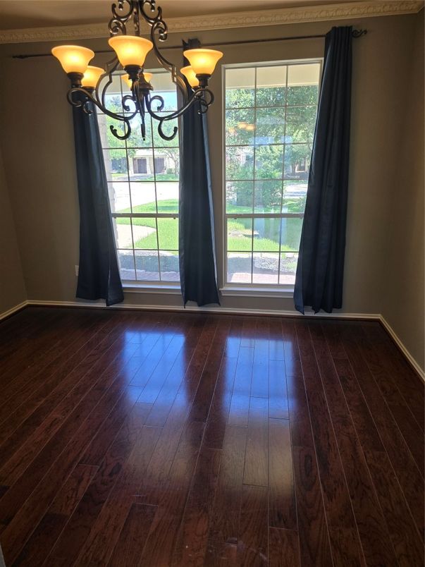 Chandelier, Empty room, Interior, Wood Texture Flooring