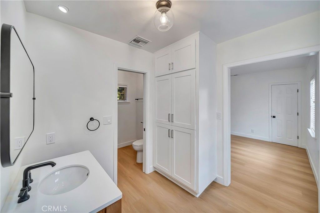 Bathroom, Interior, Recessed Lighting, Wood Texture Flooring