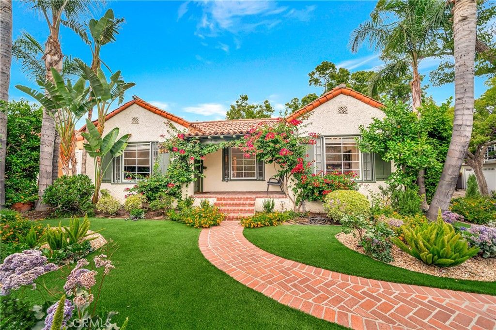 Backyard, Exterior, Facade, Spanish Mediterranean