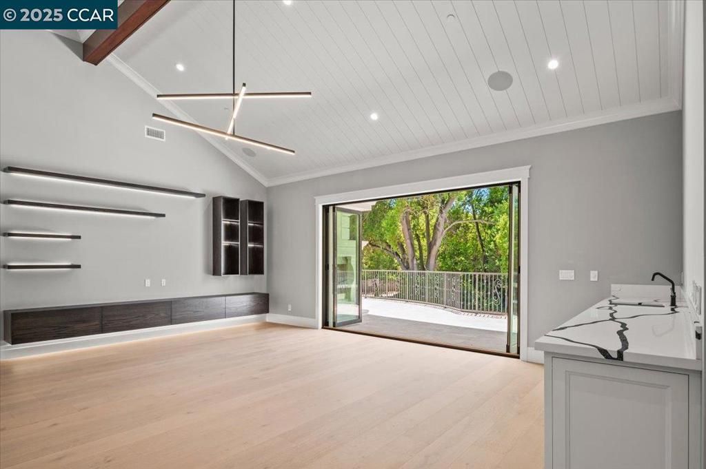 Empty room, Interior, Pendant Lights, Recessed Lighting, Wooden Beams, Wood Texture Flooring