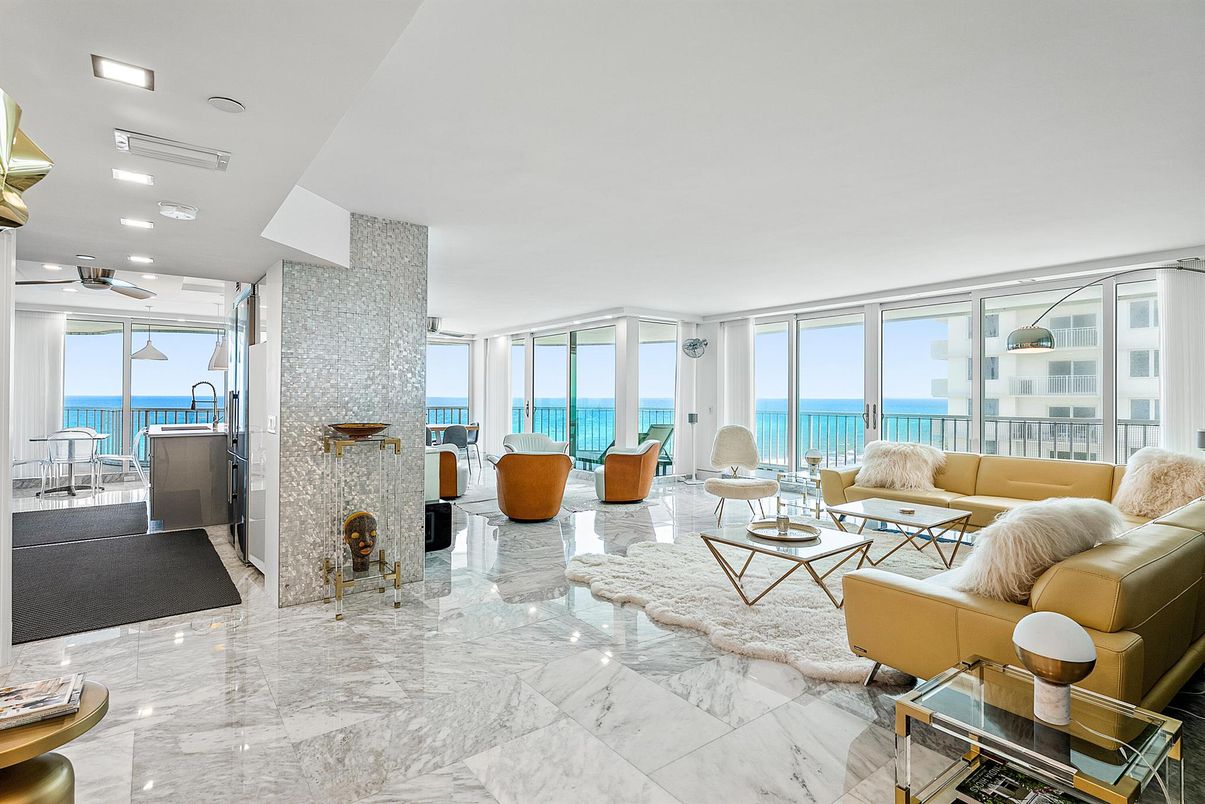 Dining room, Interior, Living room, Marble, Recessed Lighting, Water