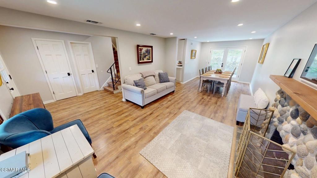 Dining room, Interior, Living room, Recessed Lighting, Wood Texture Flooring