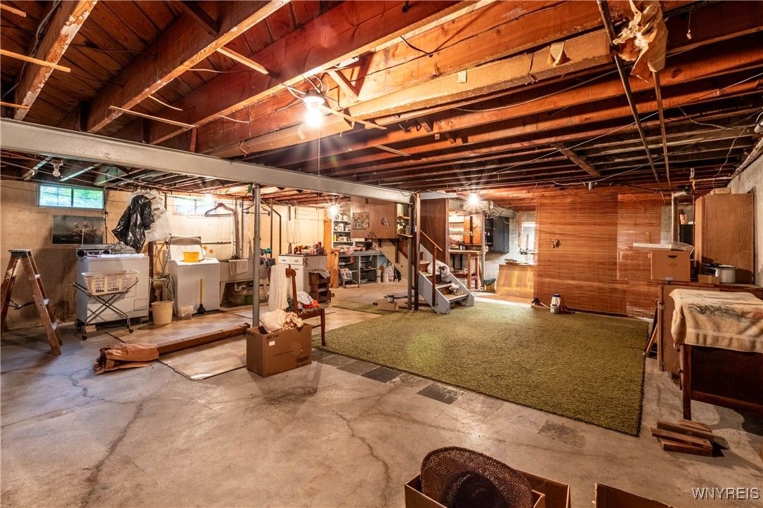 Interior, Washer, Wooden Beams, Wooden Ceilings