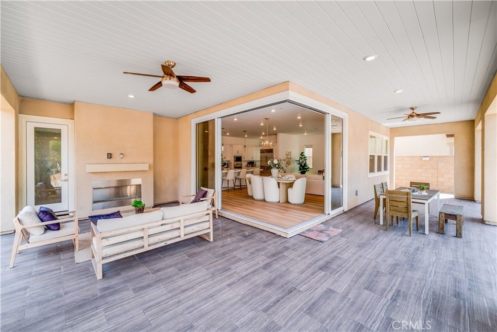 Dining room, Interior, Living room, Recessed Lighting, Wood Texture Flooring