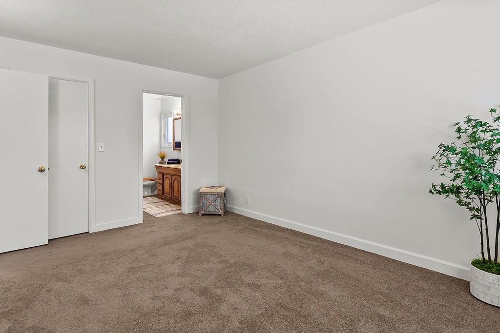 Bathroom, Empty room, Interior
