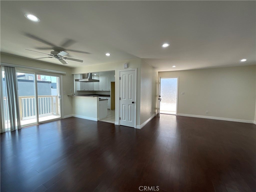 Empty room, Interior, Kitchen, Recessed Lighting, Wood Texture Flooring