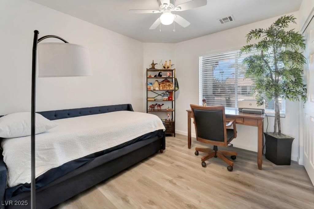 Bedroom, Home Office, Interior, Wood Texture Flooring