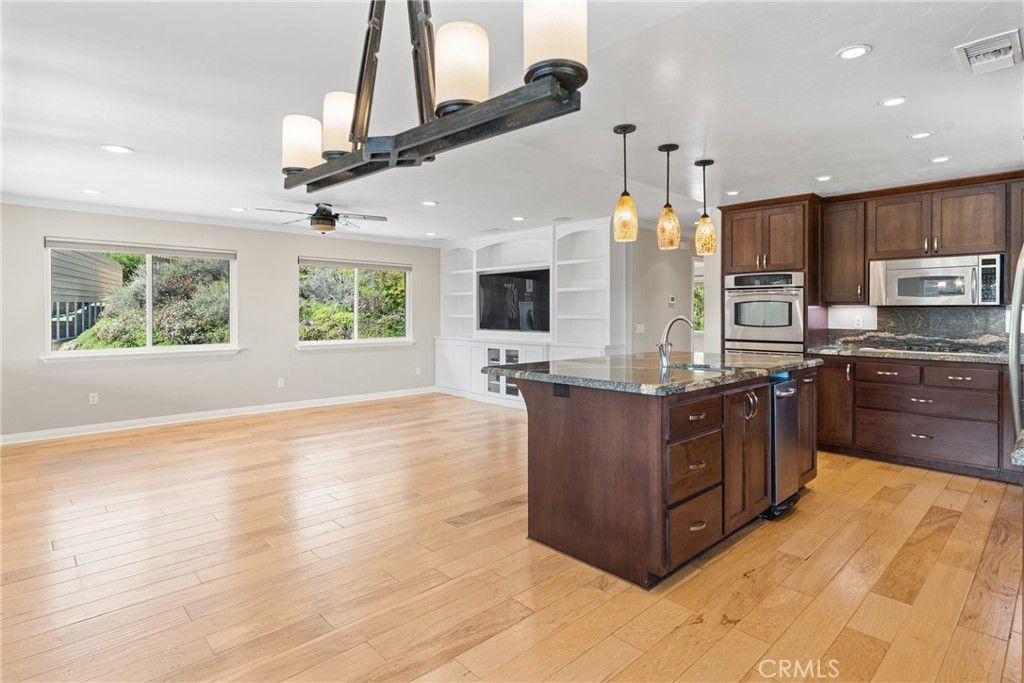 Interior, Kitchen, Pendant Lights, Recessed Lighting, Wood Texture Flooring