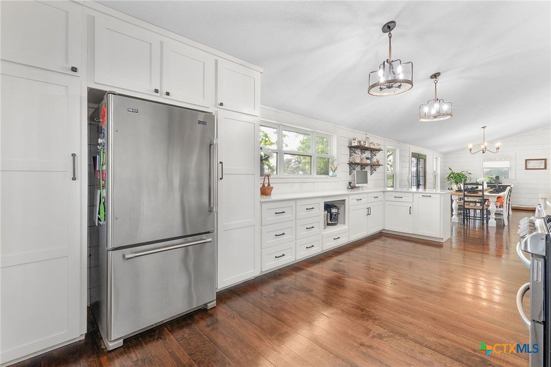 Chandelier, Dining room, Interior, Kitchen, Pendant Lights, Wood Texture Flooring