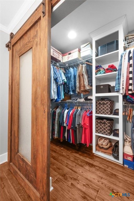 Interior, Recessed Lighting, Walk-in Closets, Wood Texture Flooring