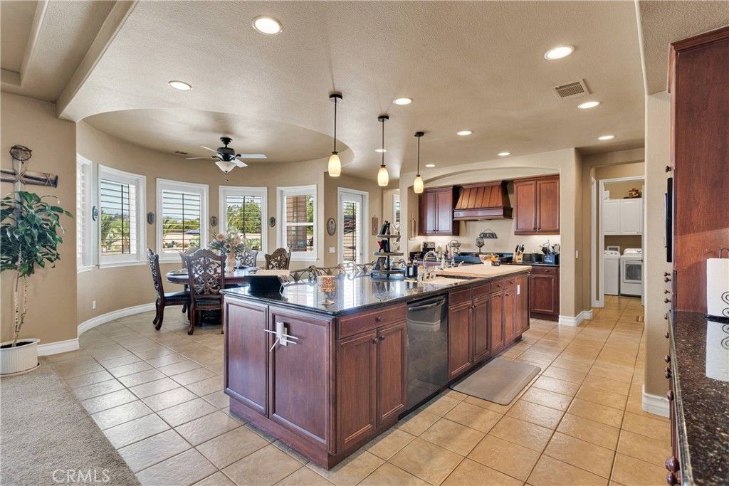 Dining room, Interior, Kitchen, Pendant Lights, Recessed Lighting