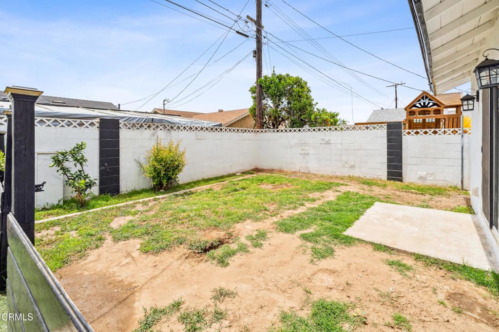 Backyard, Exterior