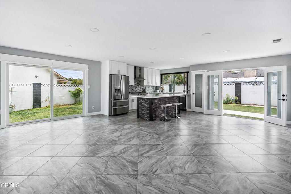 Interior, Kitchen, Marble, Recessed Lighting, Stainless Steel Appliances