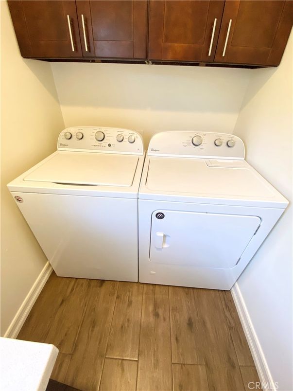 Interior, Utility Closets, Washer, Wood Texture Flooring