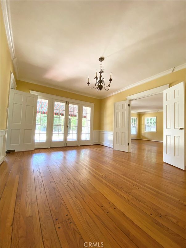 Chandelier, Empty room, Interior, Wood Texture Flooring