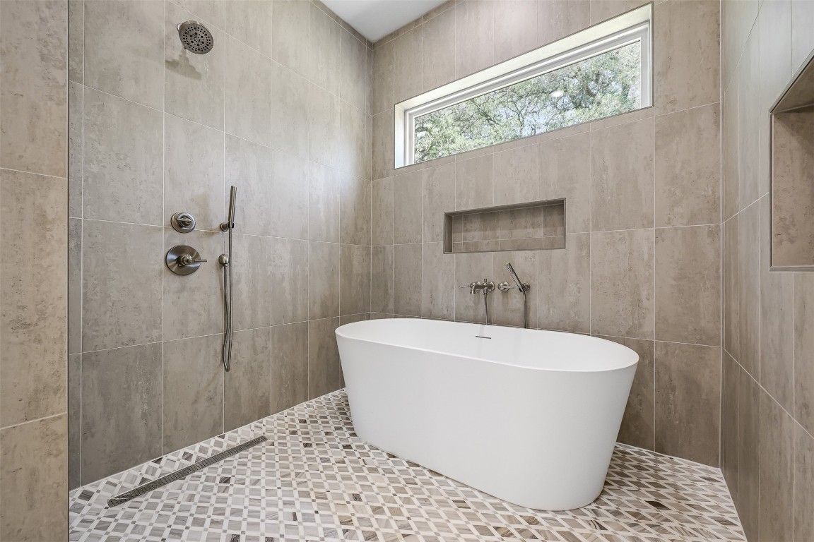 Bathroom, Free Standing Baths, Interior