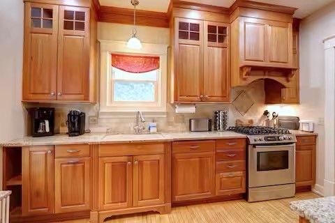 Interior, Kitchen, Pendant Lights, Wood Texture Flooring