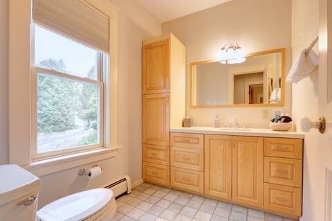 Bathroom, Interior, Tile Countertops