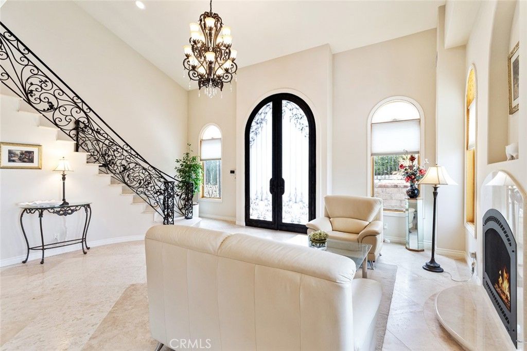 Chandelier, Fireplace, Interior, Living room, Recessed Lighting