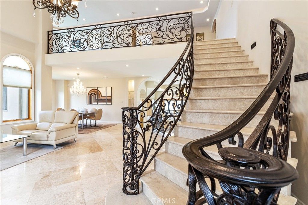 Chandelier, Dining room, Interior, Recessed Lighting