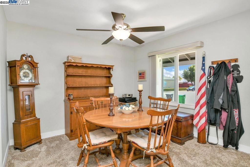 Dining room, Interior