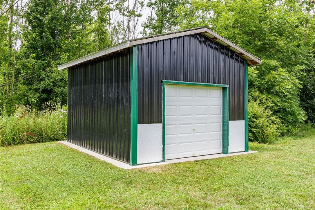 Backyard, Detached Garage, Exterior