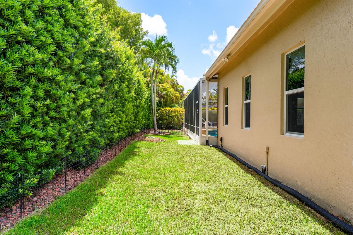 Backyard, Exterior