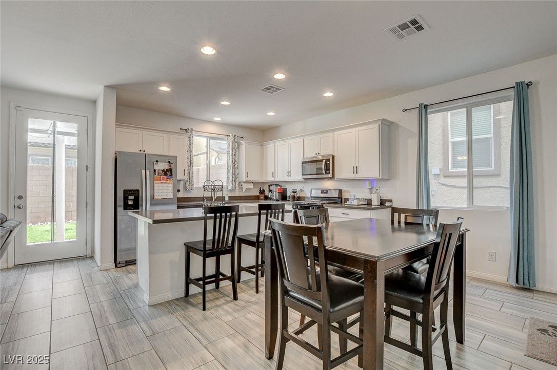 Dining room, Interior, Kitchen, Recessed Lighting, Wood Texture Flooring