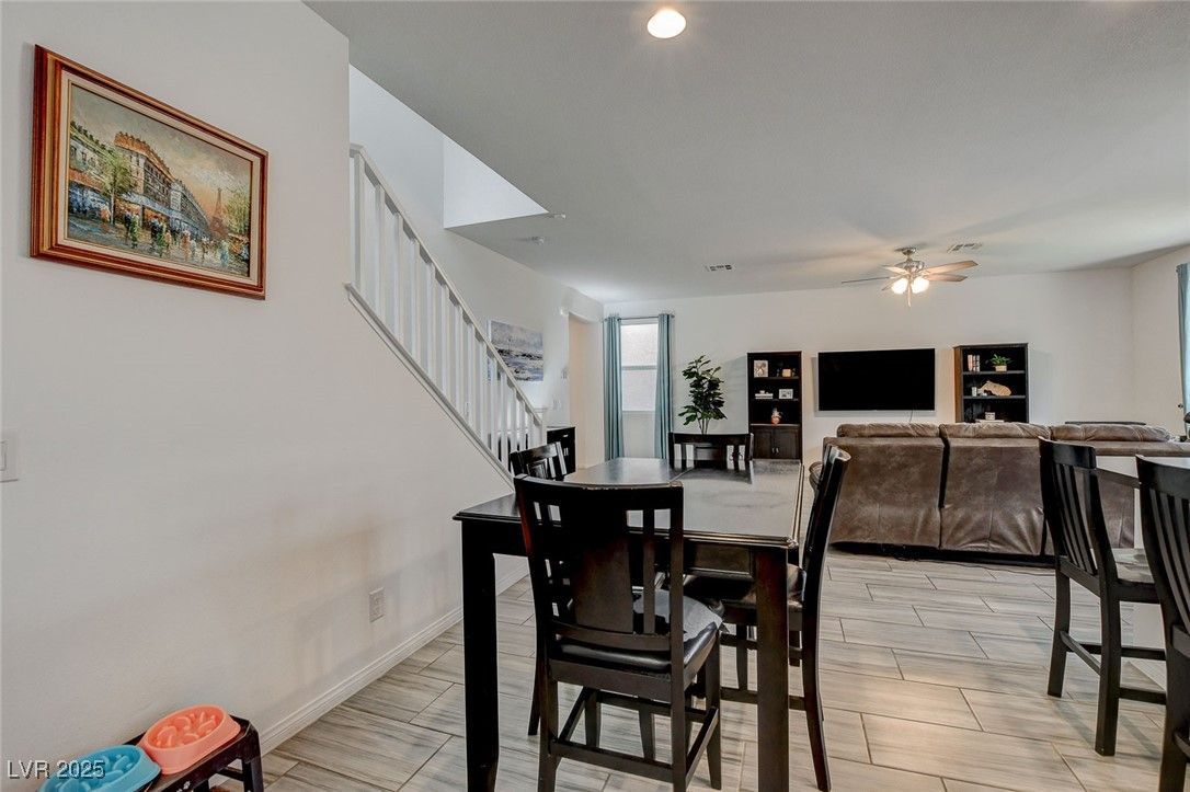 Dining room, Interior, Living room, Recessed Lighting, Wood Texture Flooring
