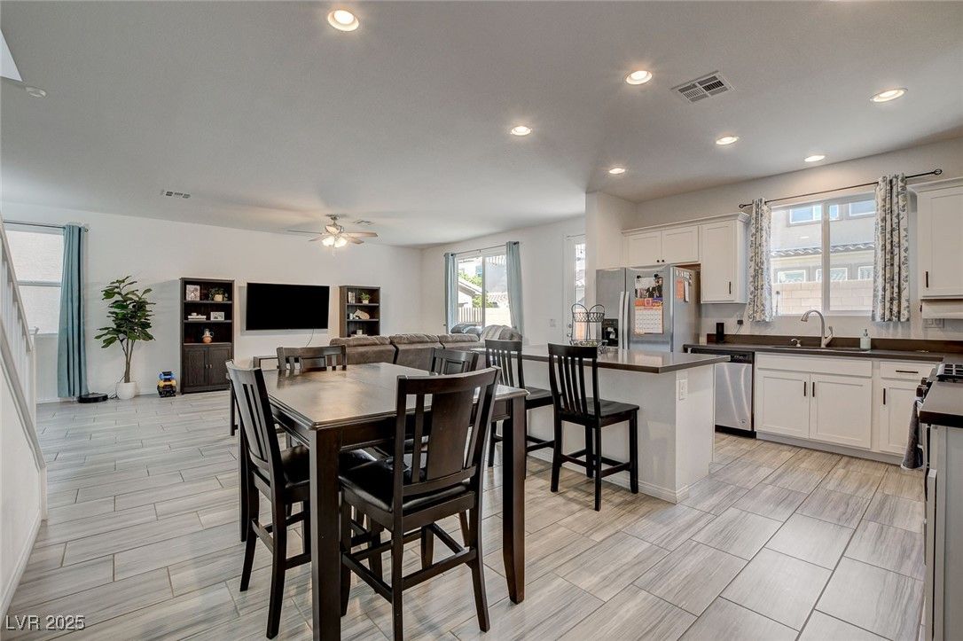 Dining room, Interior, Kitchen, Living room, Recessed Lighting