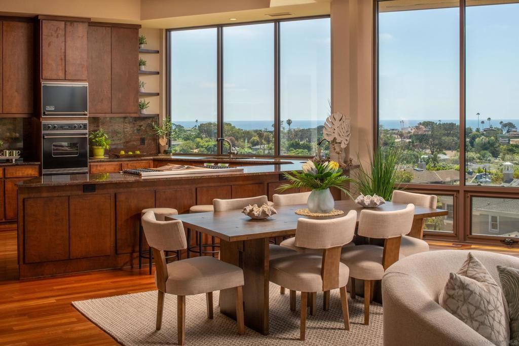Dining room, Interior, Kitchen, Recessed Lighting, Water, Wood Texture Flooring