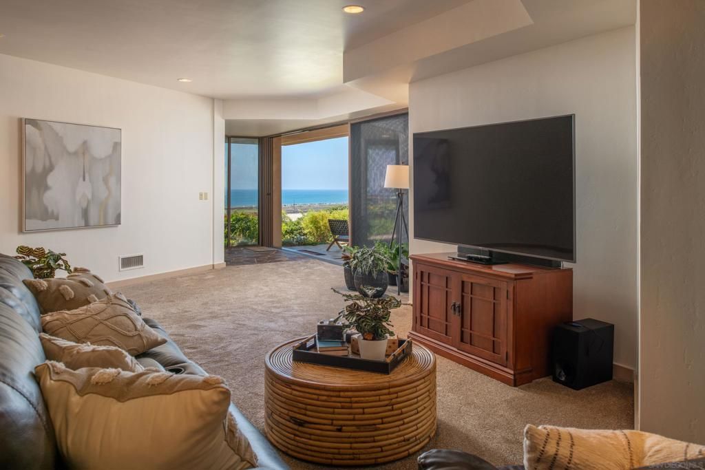 Interior, Living room, Recessed Lighting, Water