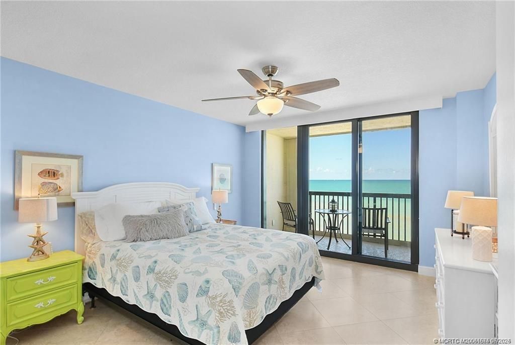 Bedroom, Interior, Water
