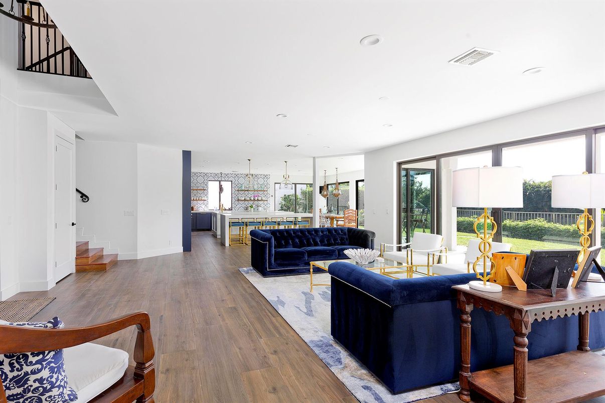 Interior, Living room, Recessed Lighting, Wood Texture Flooring