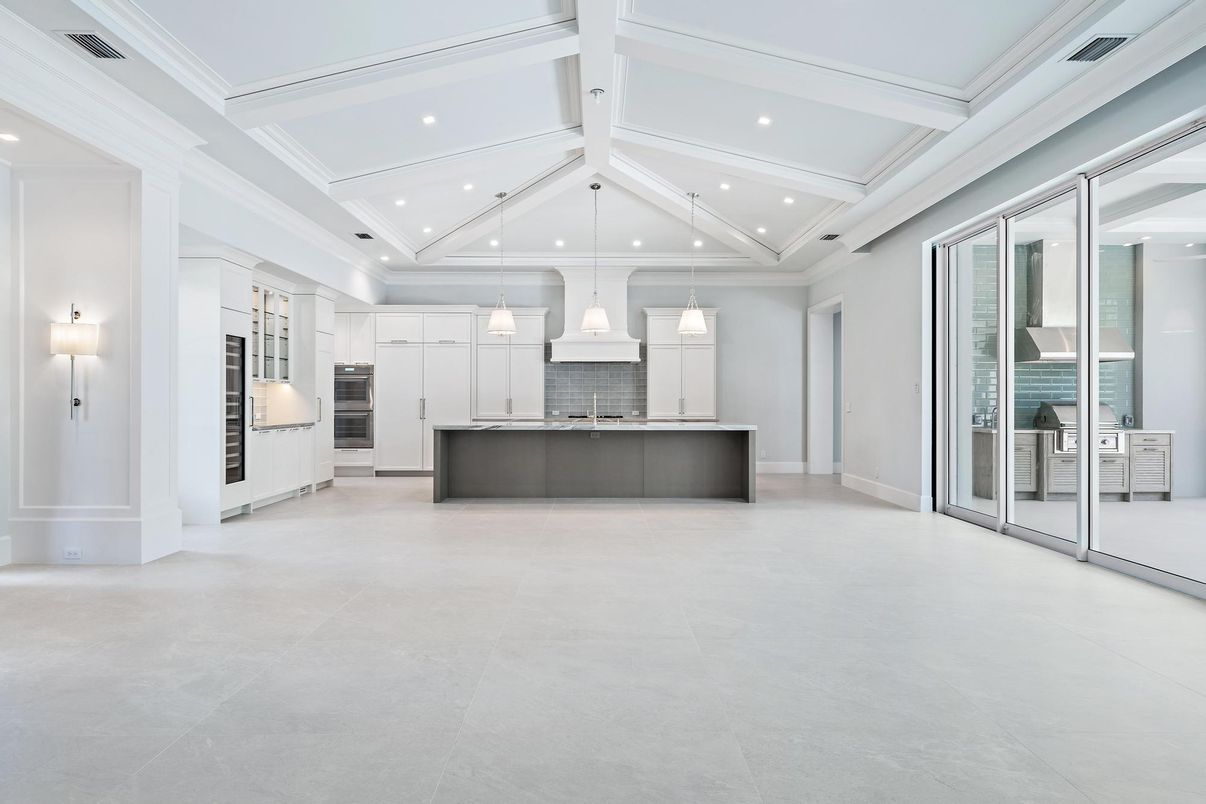Interior, Kitchen, Pendant Lights, Recessed Lighting, Stainless Steel Appliances