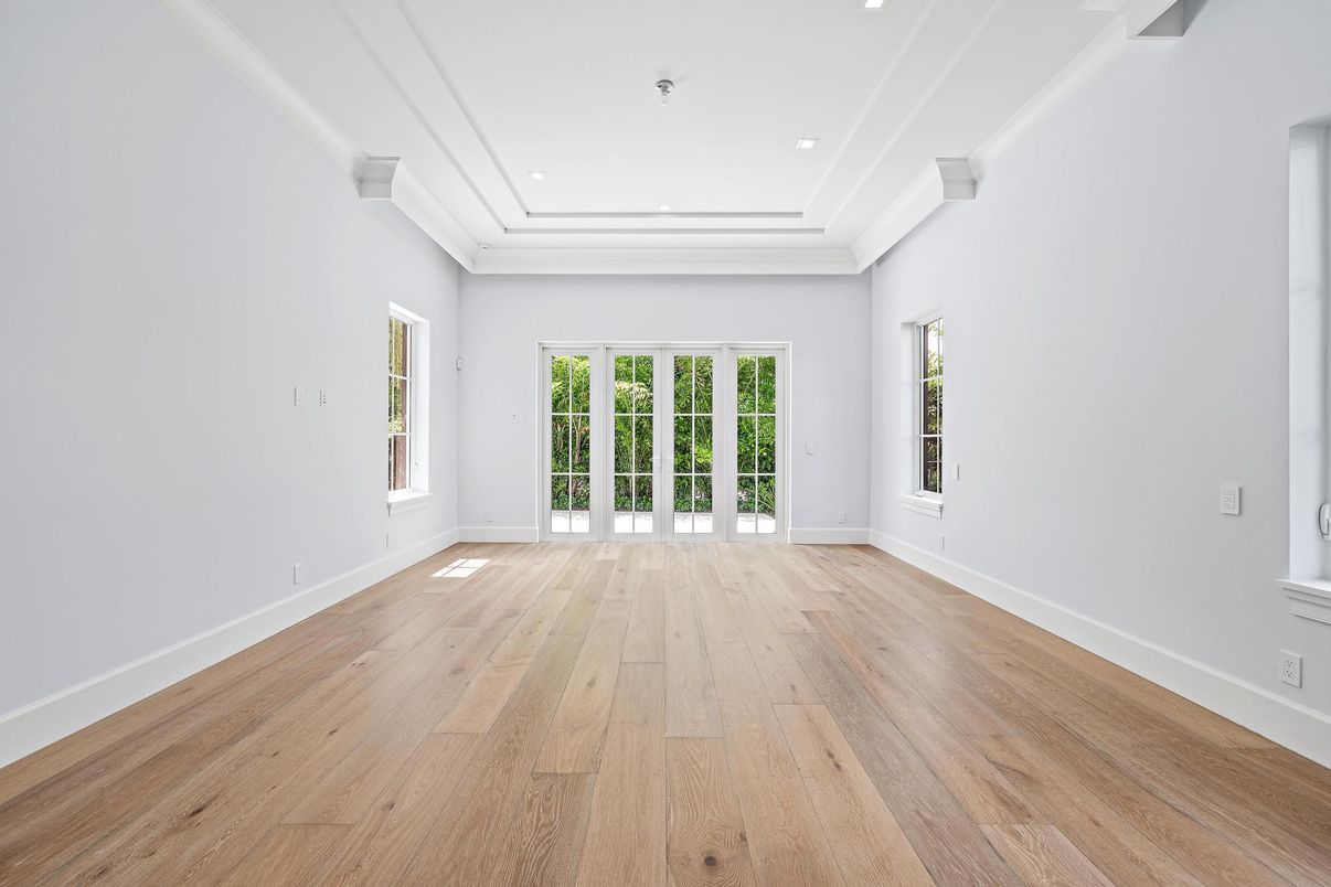 Empty room, Interior, Recessed Lighting, Wood Texture Flooring