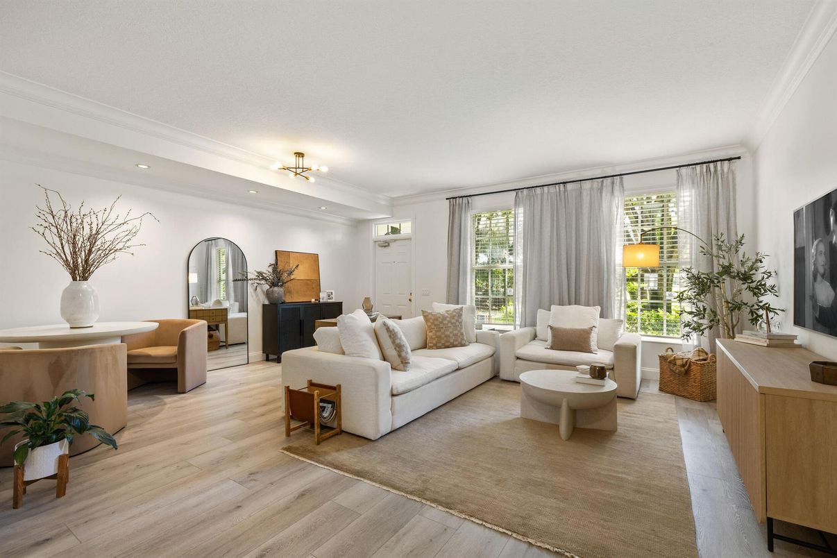 Interior, Living room, Recessed Lighting, Wood Texture Flooring
