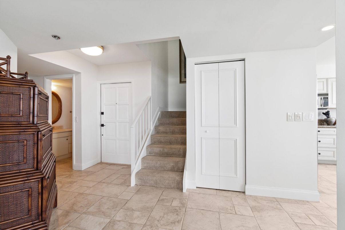 Interior, Recessed Lighting