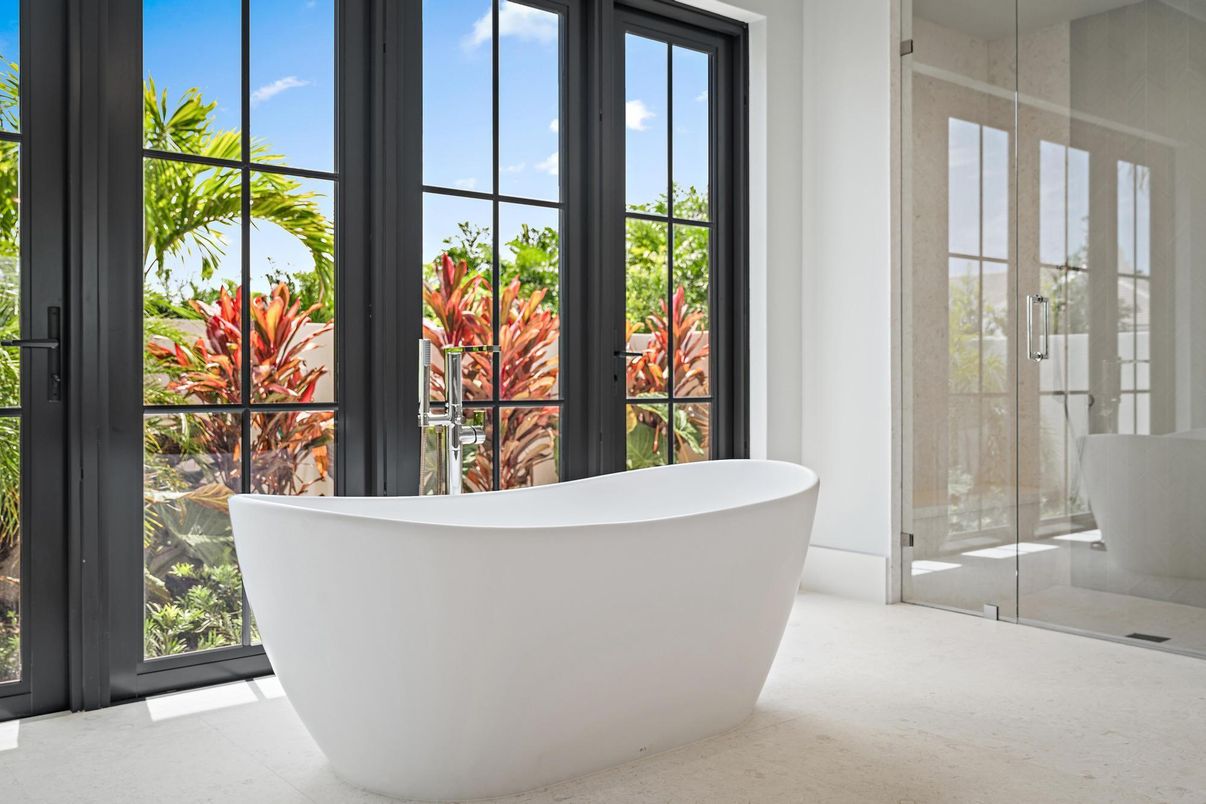 Bathroom, Free Standing Baths, Glass Shower, Interior