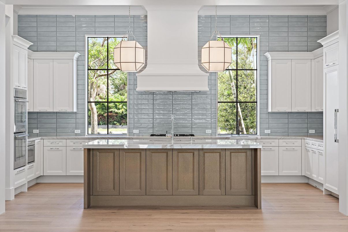 Interior, Kitchen, Pendant Lights, Wood Texture Flooring