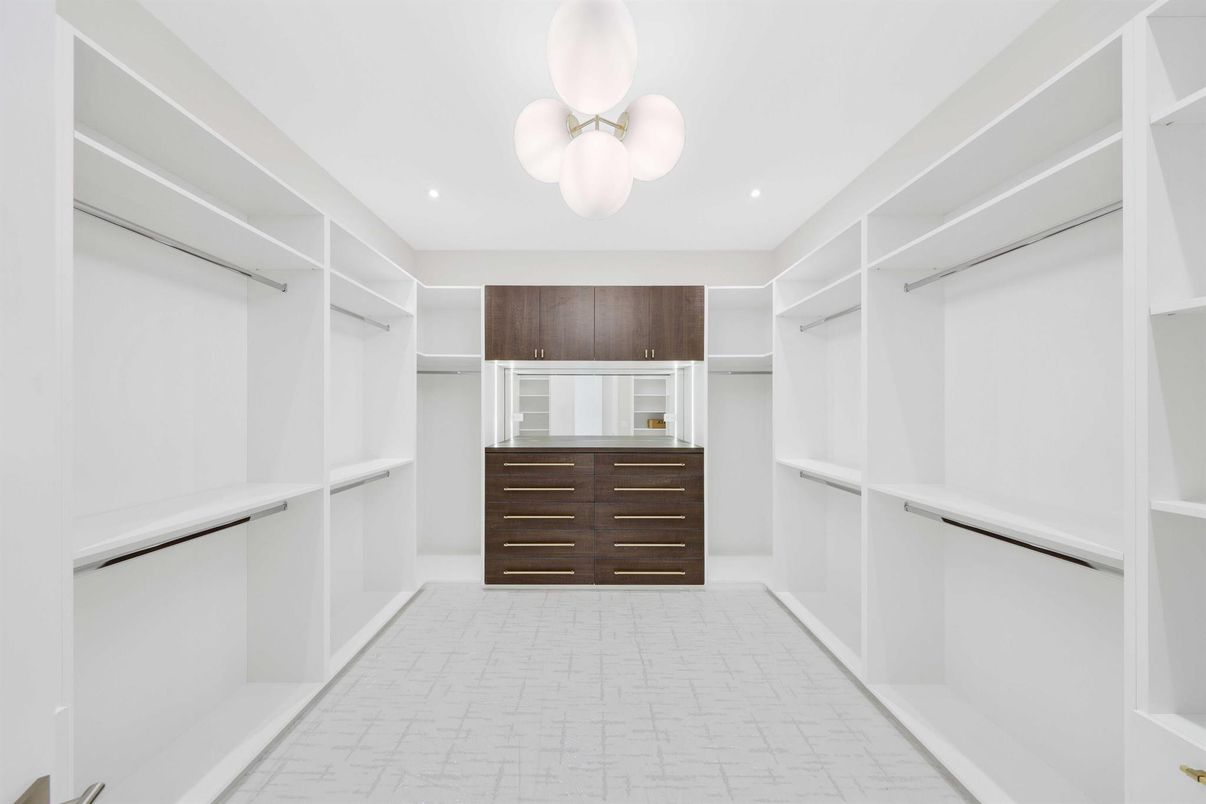 Interior, Marble, Recessed Lighting, Walk-in Closets