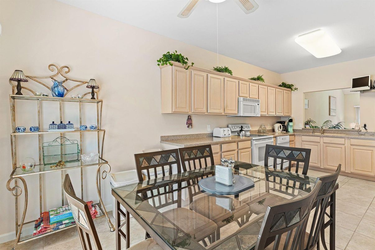 Dining room, Interior, Kitchen