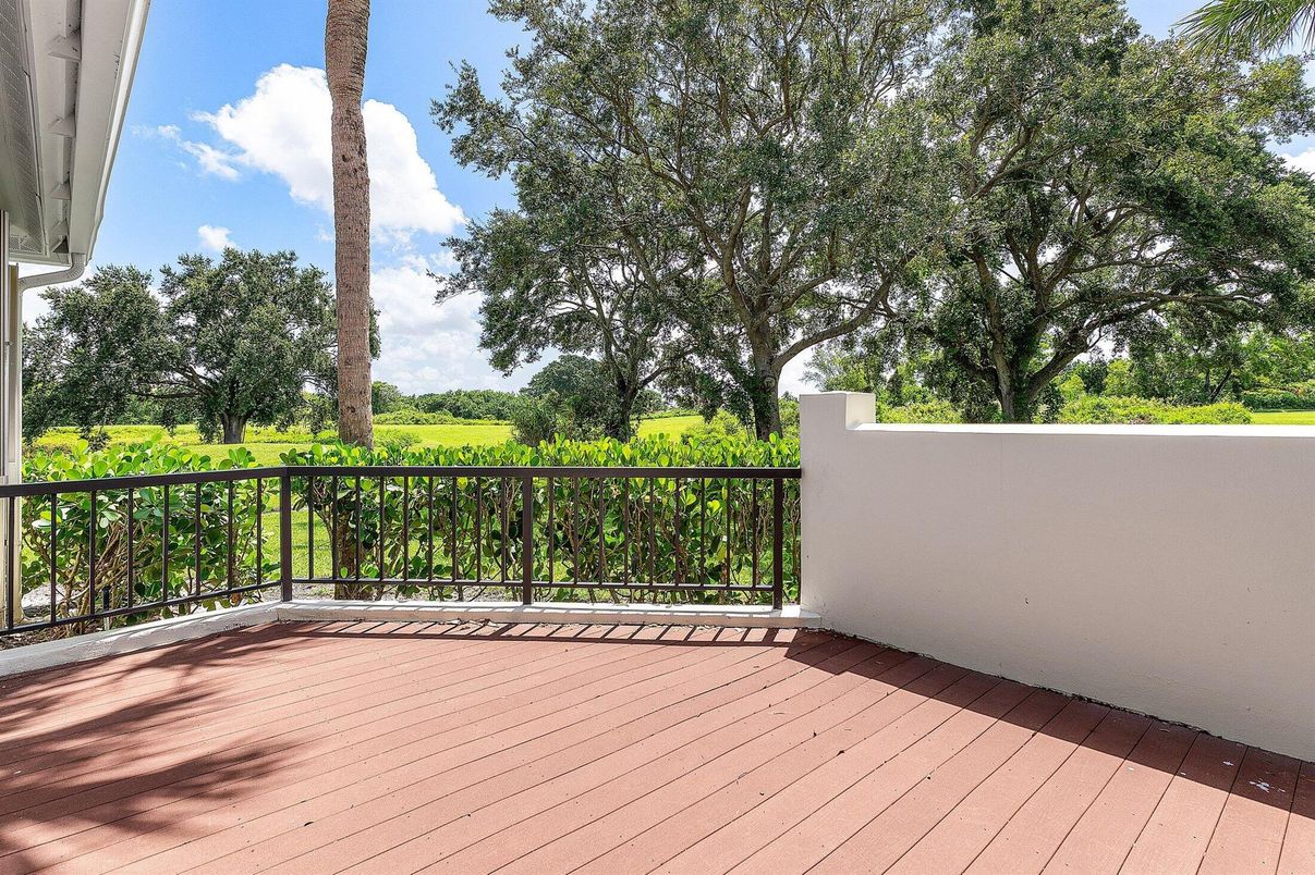 Exterior, Wood Texture Flooring