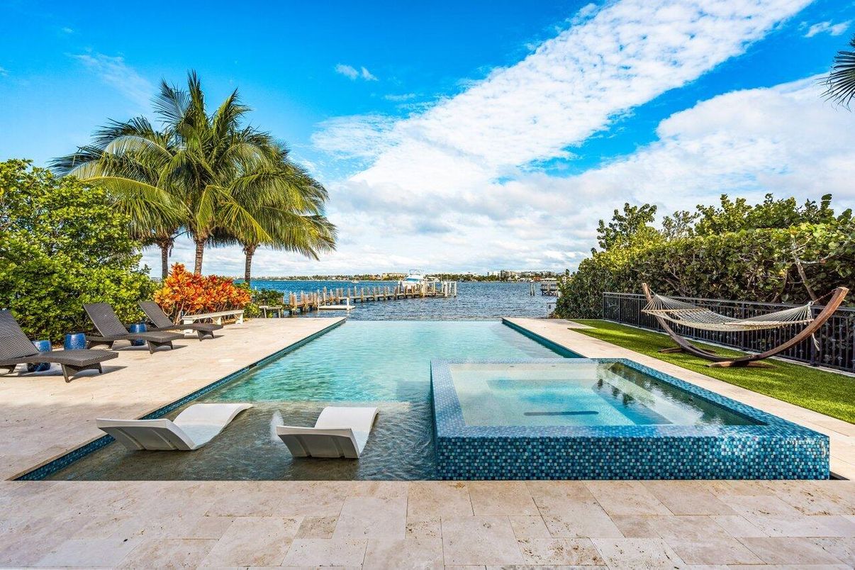Exterior, Pool, Water