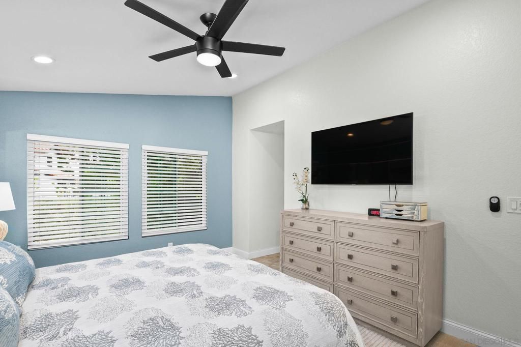 Bedroom, Interior, Recessed Lighting