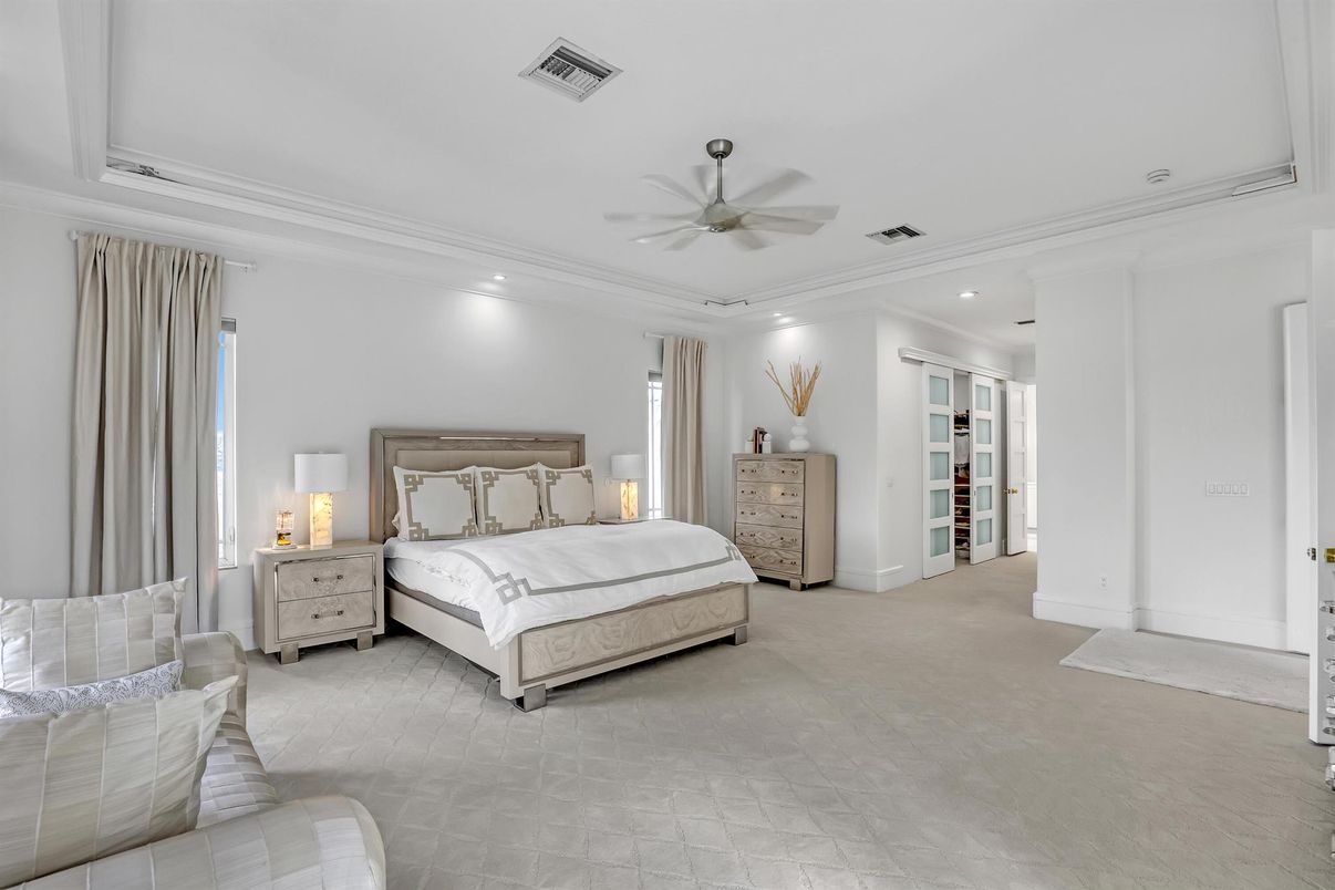 Bedroom, Interior, Recessed Lighting