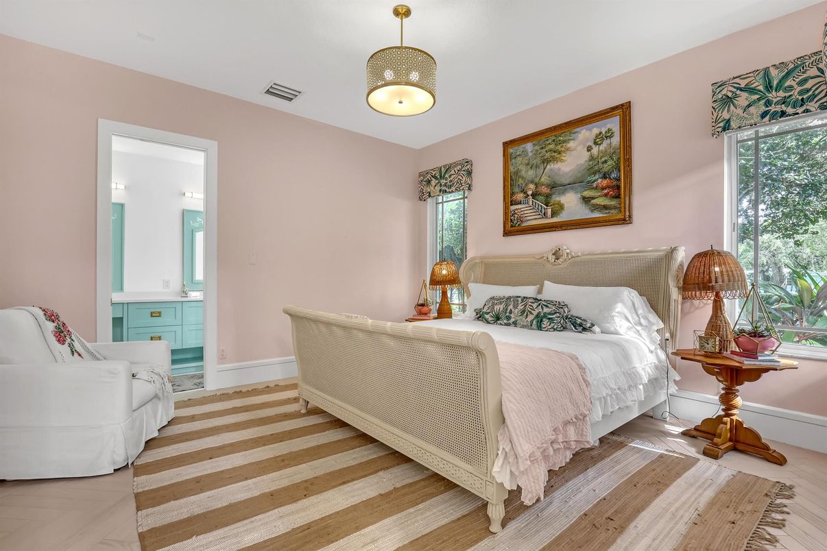 Bedroom, Interior, Pendant Lights, Wood Texture Flooring