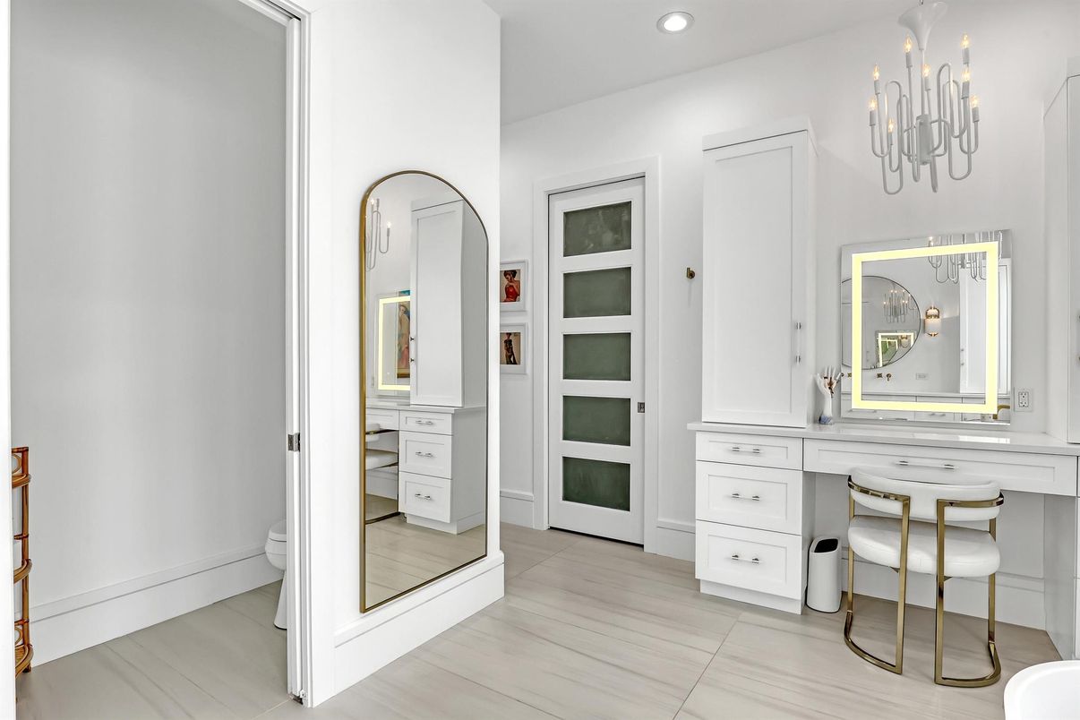 Chandelier, Interior, Recessed Lighting