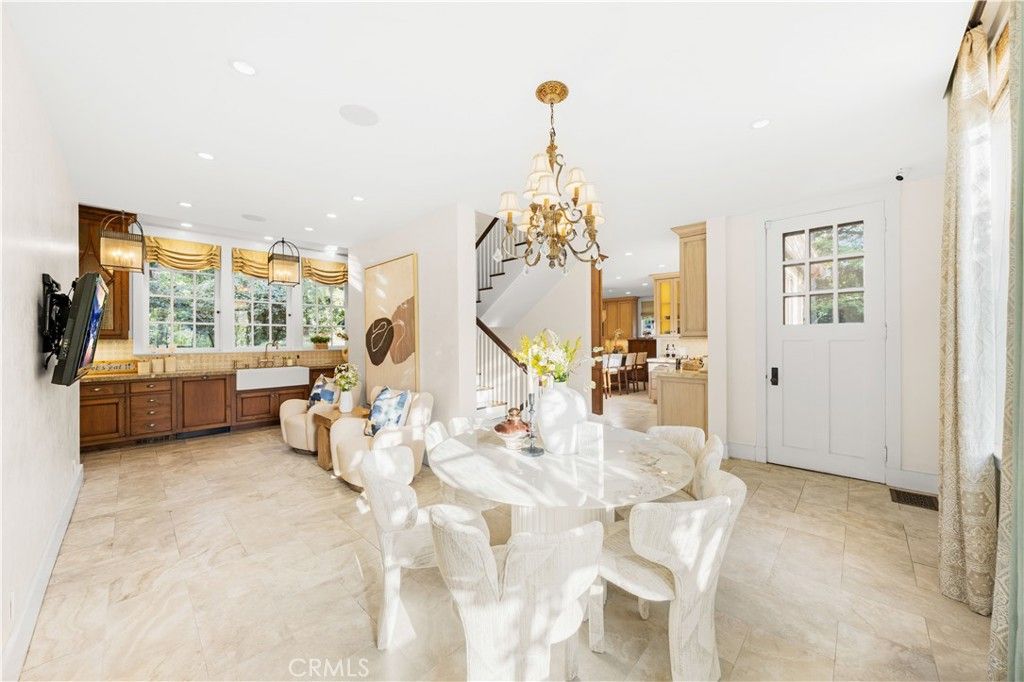 Chandelier, Dining room, Interior, Recessed Lighting